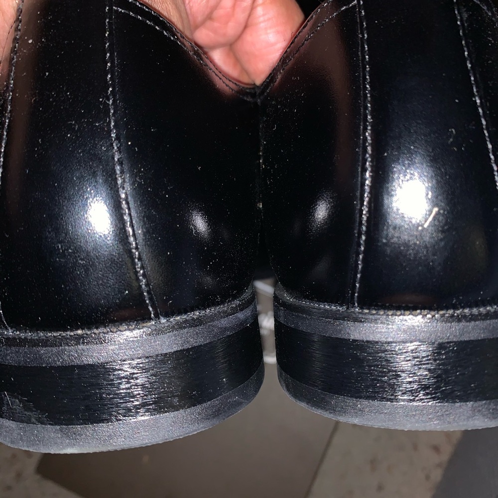 Shoes - Picture 6 of 7